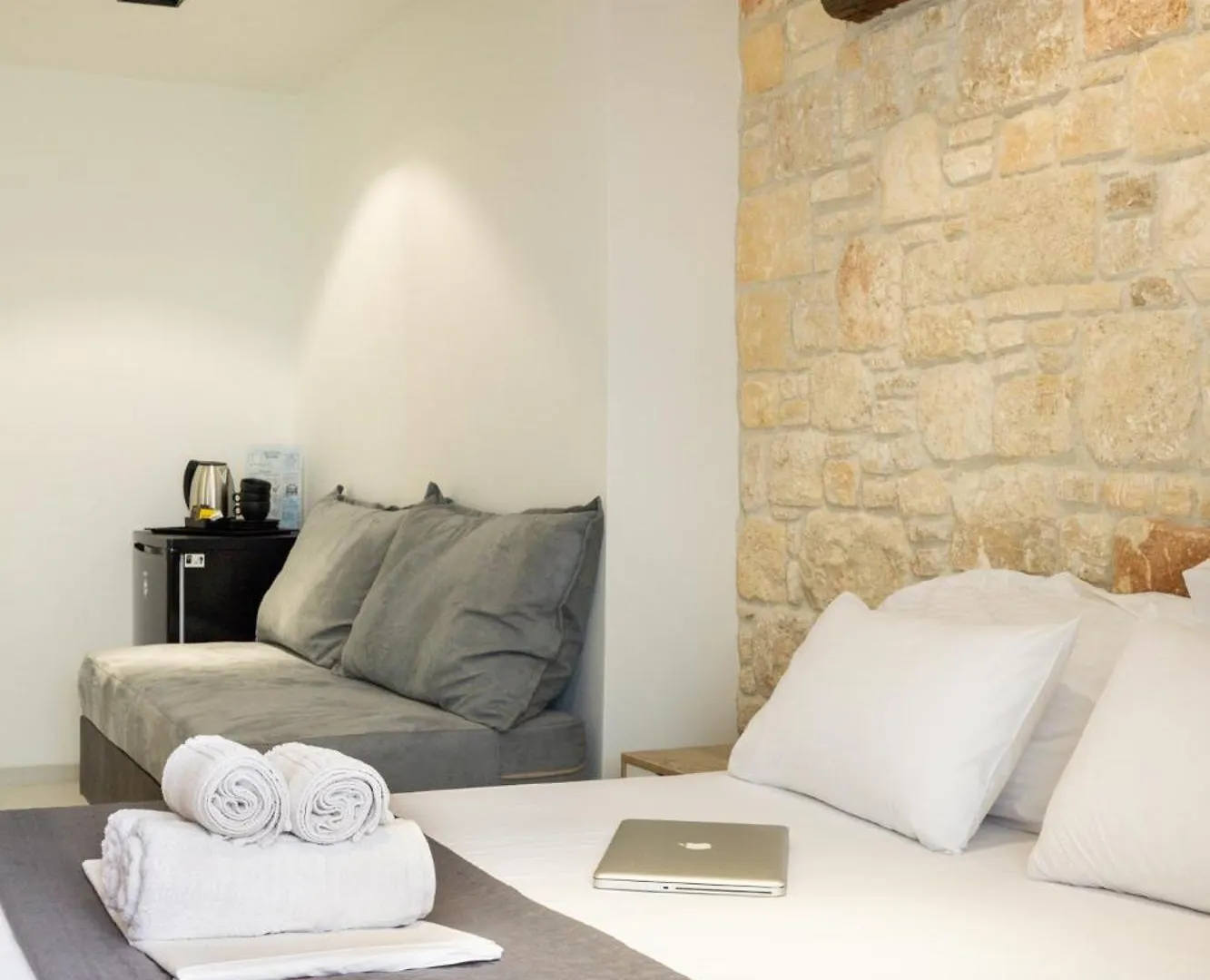 Vrachos Lofts Aparthotel Afytos